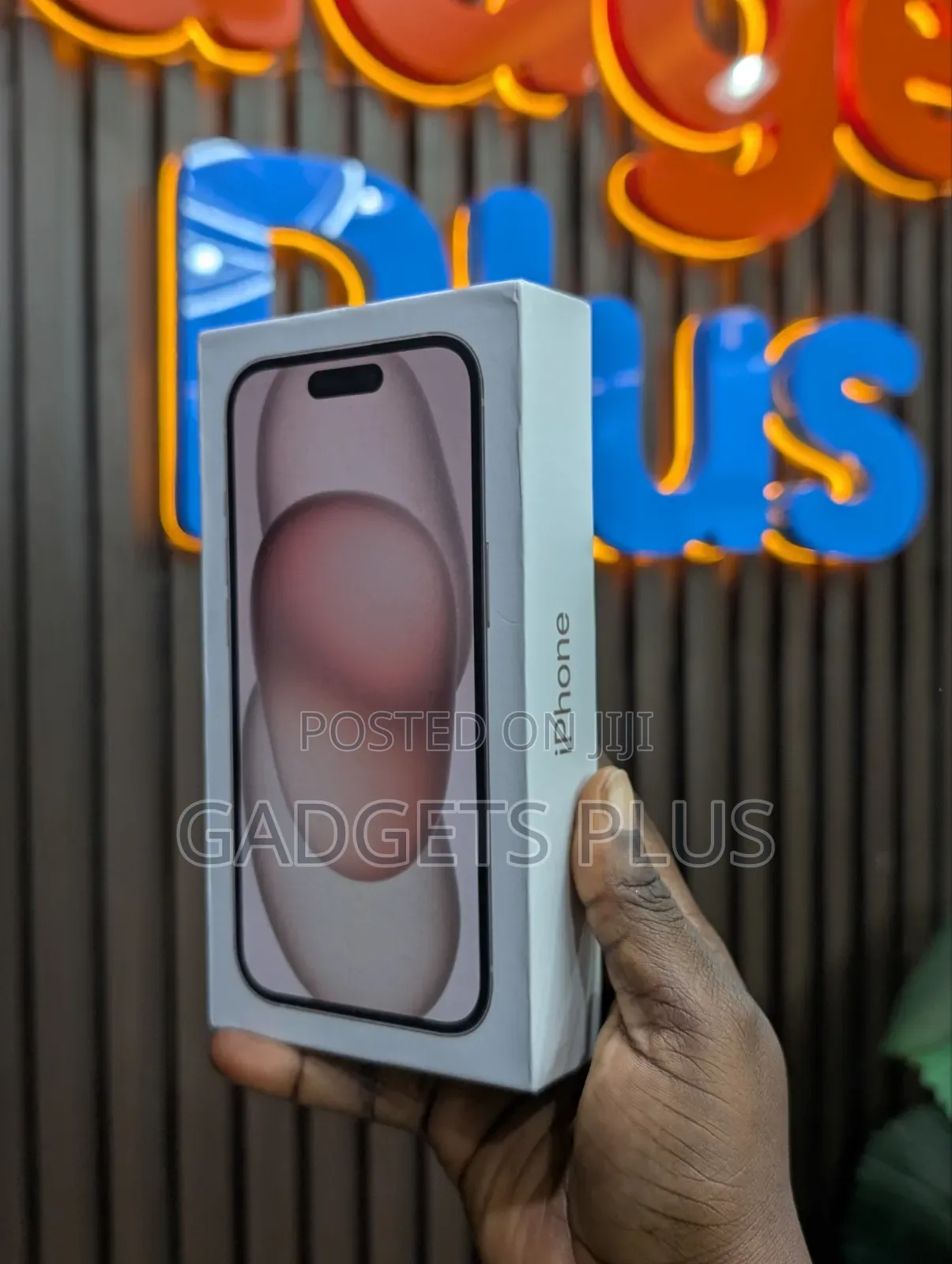 New Apple iPhone 15 128 GB Pink