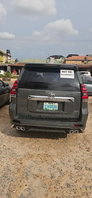 Toyota Land Cruiser Prado 2010 Gray