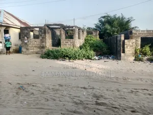 2bdrm House in Borrow Pit, Onosa, Bogije for sale