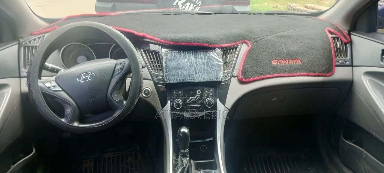 Hyundai Sonata 2011 Blue