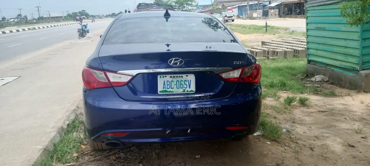 Hyundai Sonata 2011 Blue