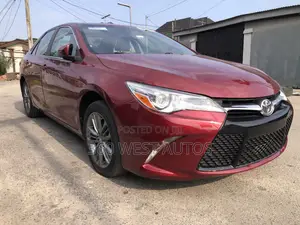 Toyota Camry SE 4dr Sedan (2.5L 4cyl 6A) 2017 Maroon