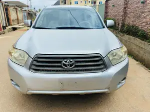 Toyota Highlander Base 2009 Silver