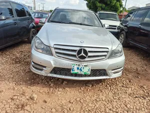 Mercedes-Benz C300 Luxury 4Matic Sedan AWD (3.0L 6cyl 7A) 2010 Silver