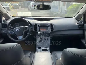 Toyota Venza XLE 2015 Red