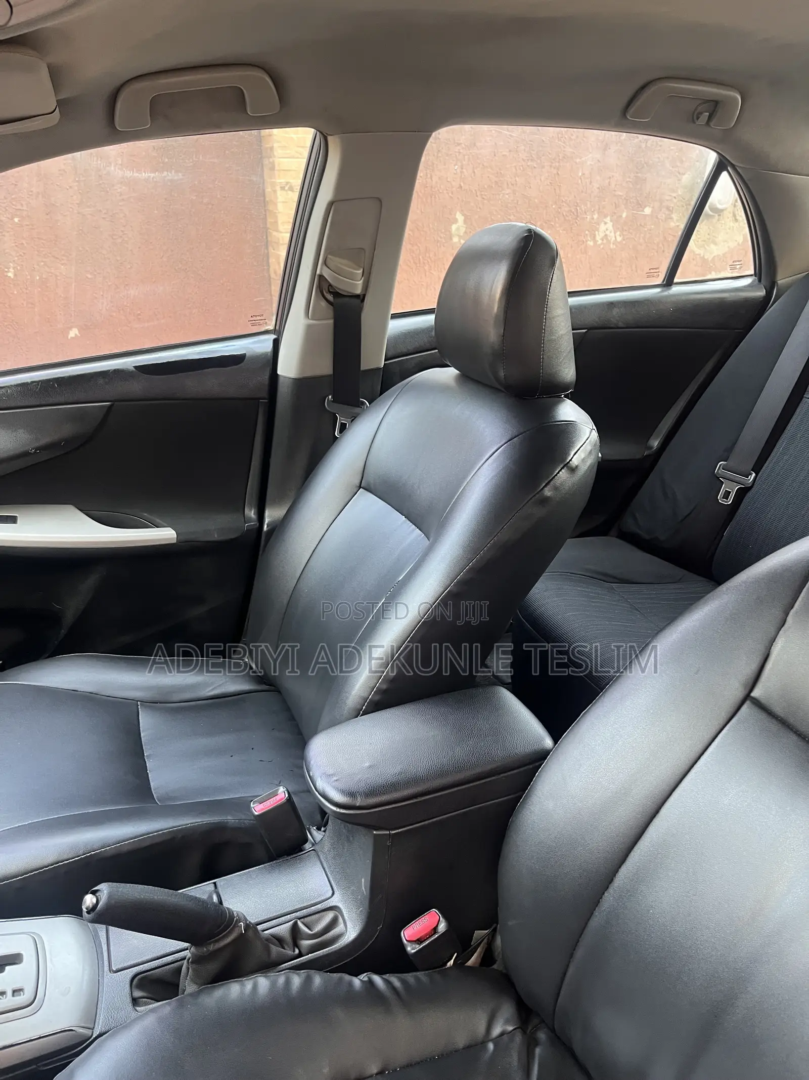 Toyota Corolla 2010 Gray