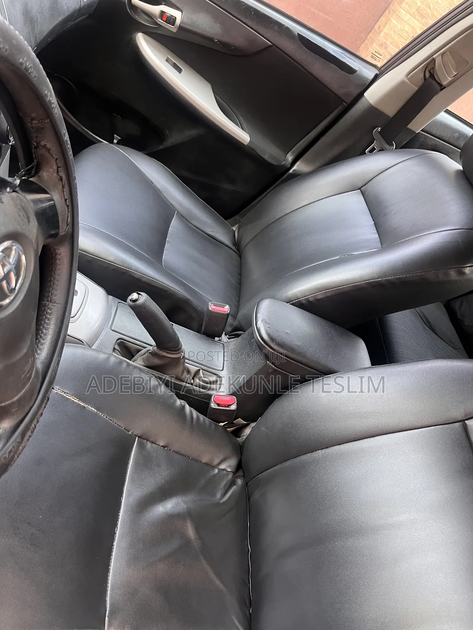 Toyota Corolla 2010 Gray
