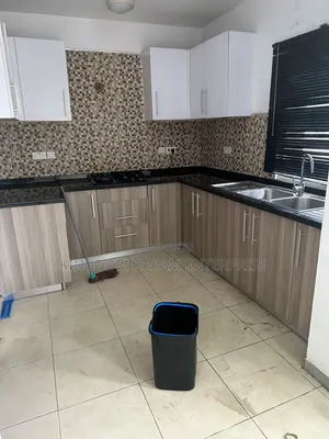2bdrm Apartment in Osapa London Lekki for rent