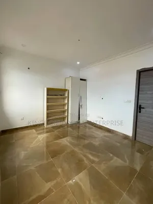 1bdrm Apartment in Chevron for rent