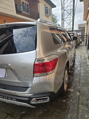 Toyota Highlander Limited 2011 Silver