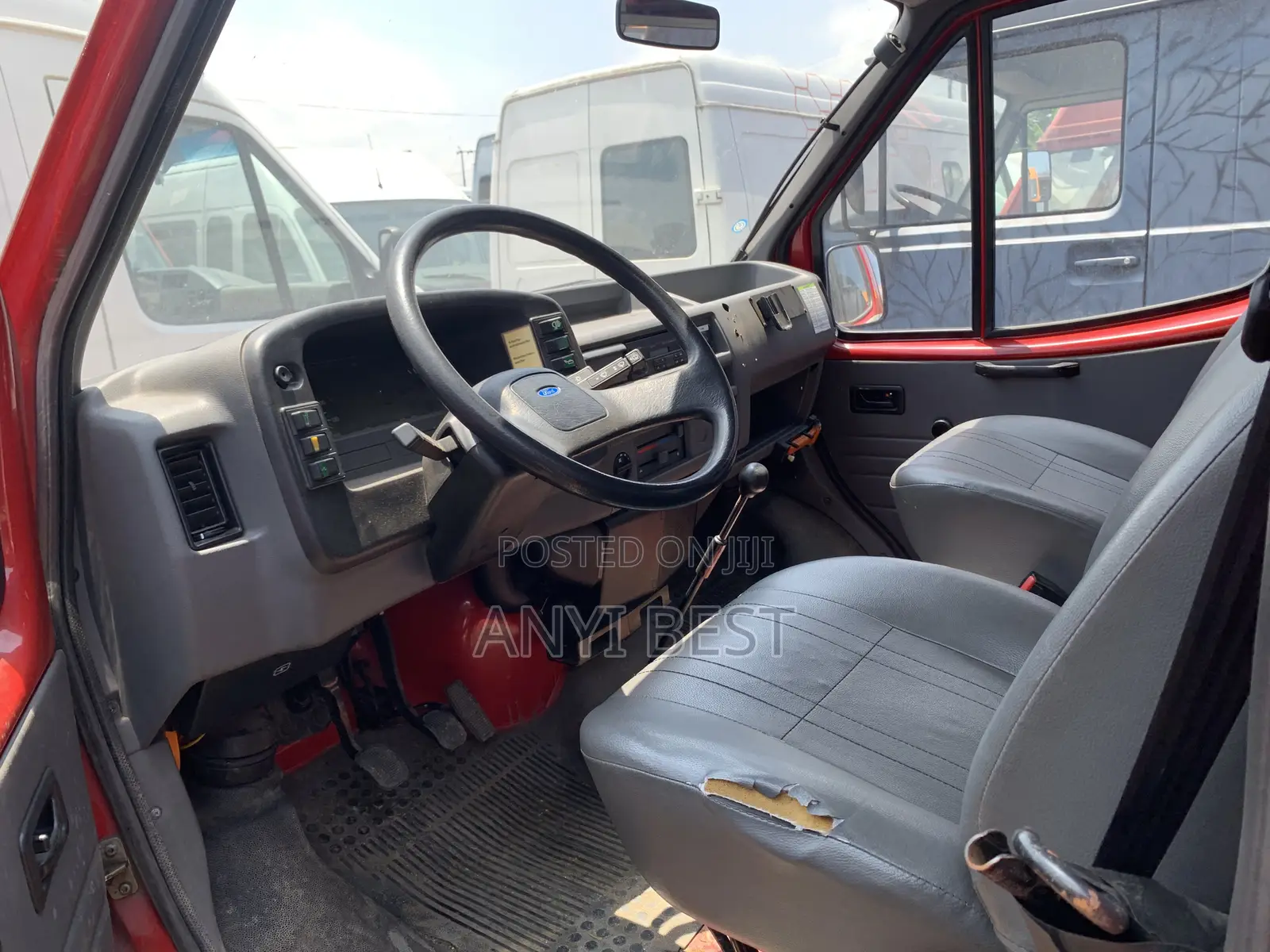 Ford F650 2002 Red