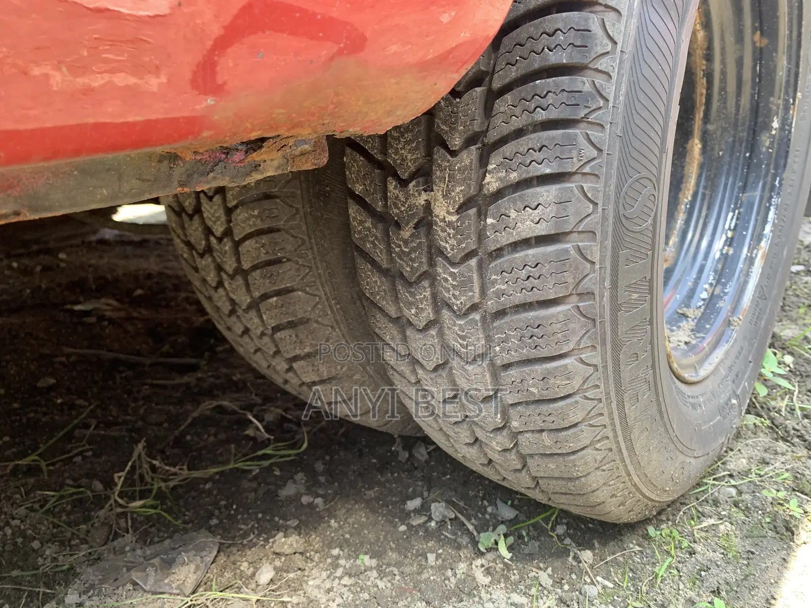Ford F650 2002 Red