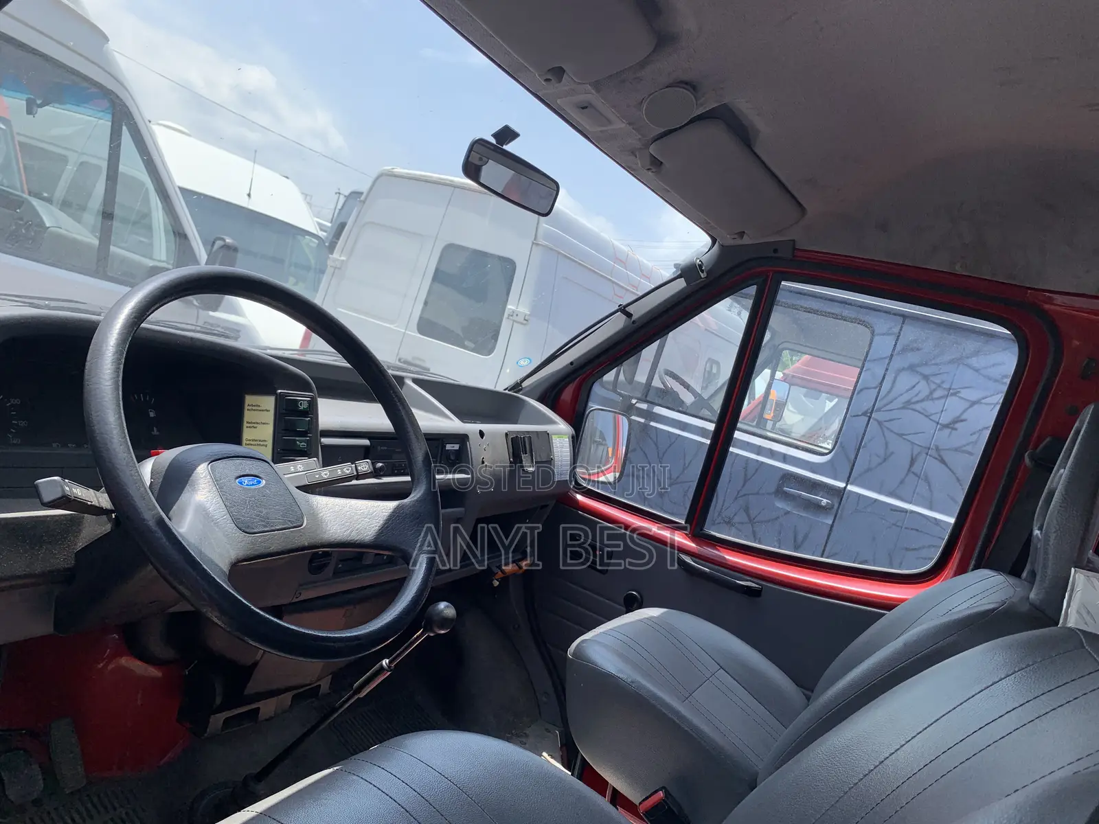 Ford F650 2002 Red