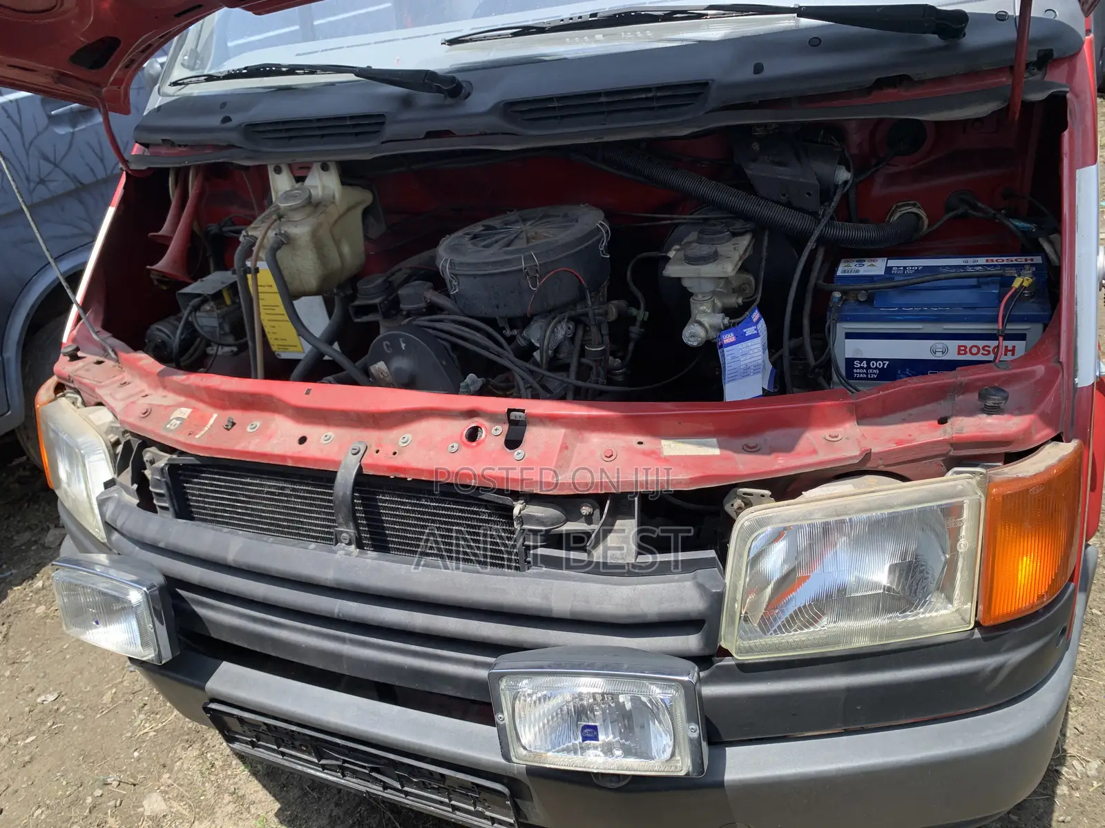 Ford F650 2002 Red