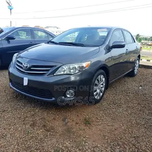Toyota Corolla 2013 Gray
