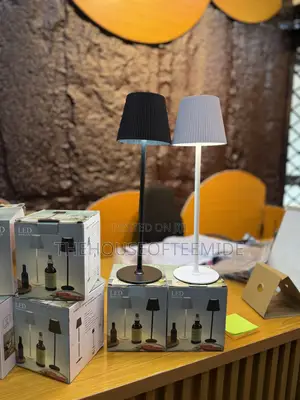 Asthetic Touch Desk / Room/ Hotel/Resort /Resturant Lamp