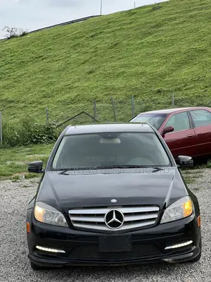 Mercedes-Benz C300 Sport 4Matic Sedan AWD (3.0L 6cyl 7A) 2011 Black
