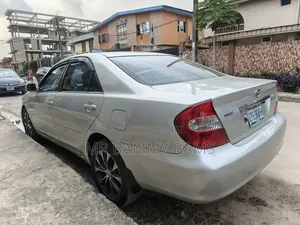 Toyota Camry 2002 Silver