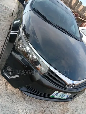 Toyota Corolla 2015 Black