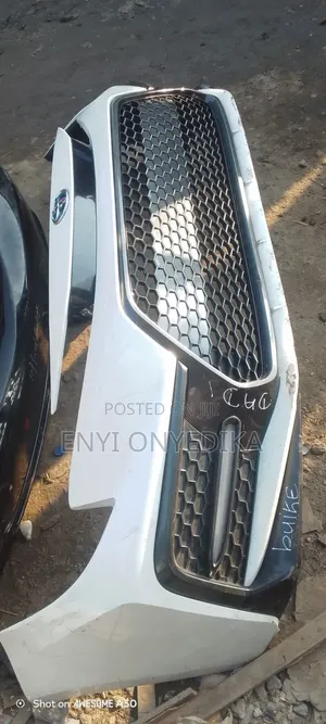 Complete Front Bumper Toyota Corolla 2020 SE