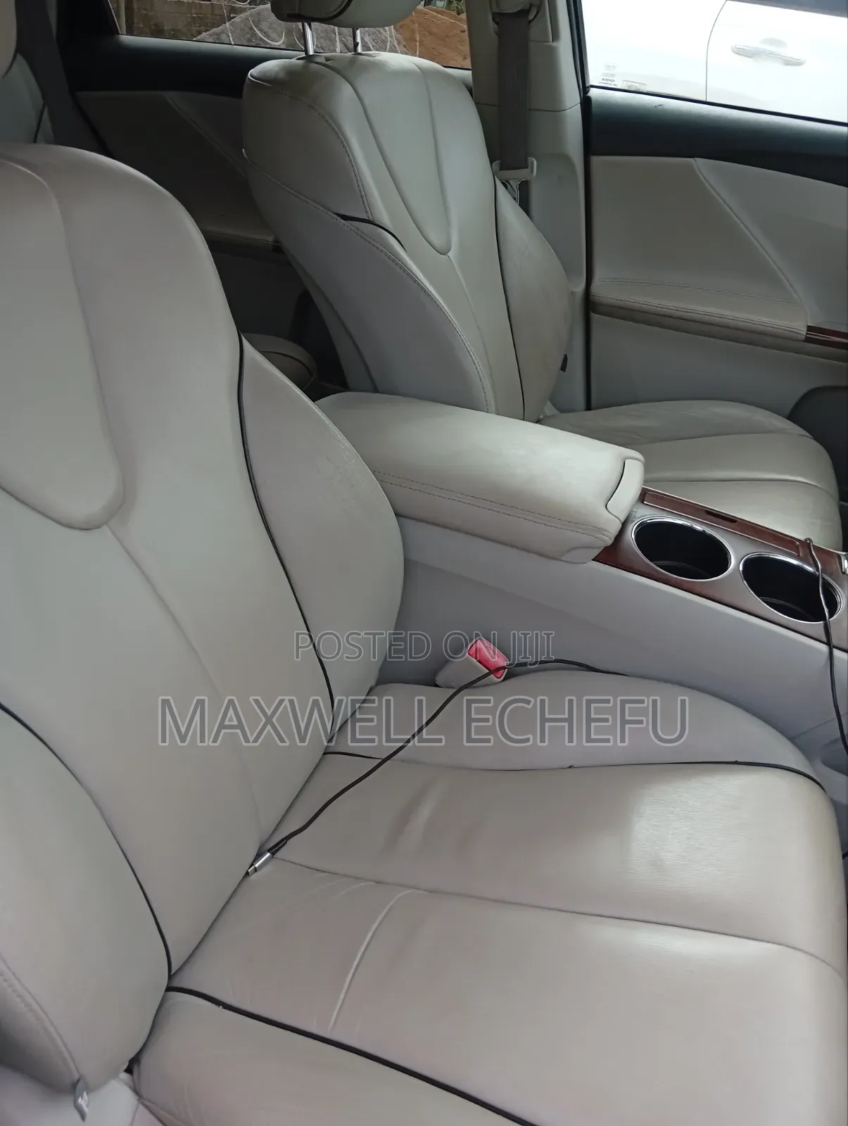 Toyota Venza 2010 Silver
