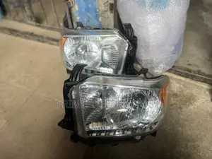 Headlamp for Tundra 2015