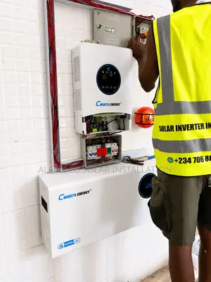 Professional Solar Installer