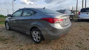 Hyundai Elantra GLS Sedan FWD (1.8L 4cyl 6A) 2013 Gray