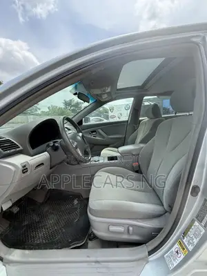 Toyota Camry Base 4dr Sedan (2.4L 4cyl 5M) 2009 Silver