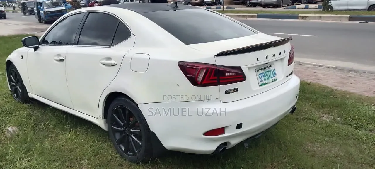 Lexus IS 2009 White