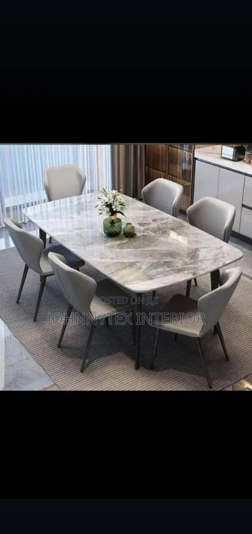 Best Quality Dining Table