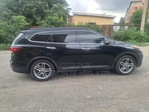 Hyundai Santa Fe 2017 Black