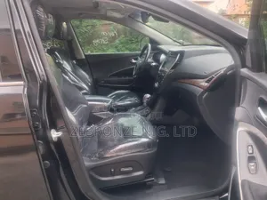 Hyundai Santa Fe 2017 Black