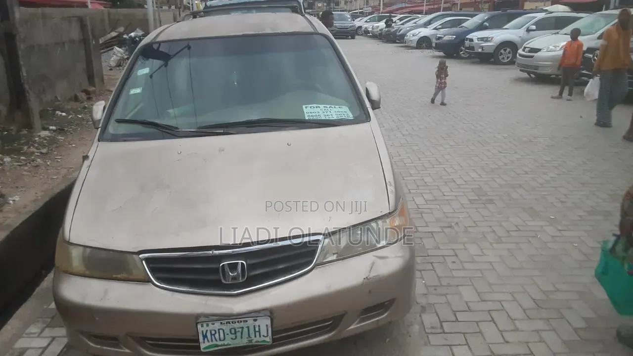 Honda Odyssey LX Automatic 2004 Gold