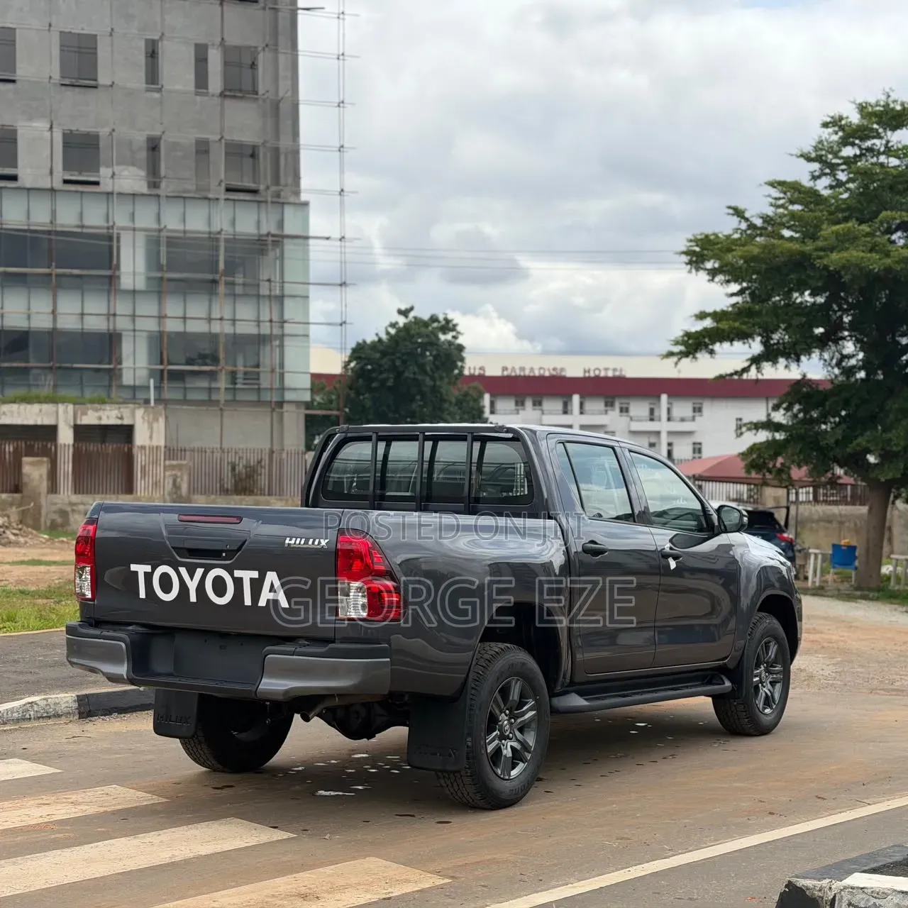 Toyota Hilux 2025 Gray