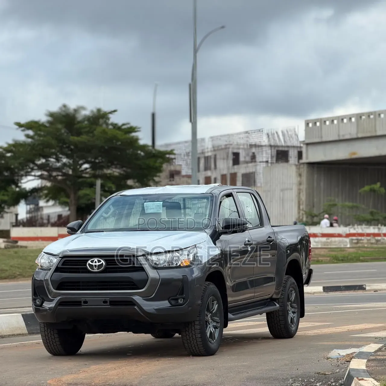 Toyota Hilux 2025 Gray