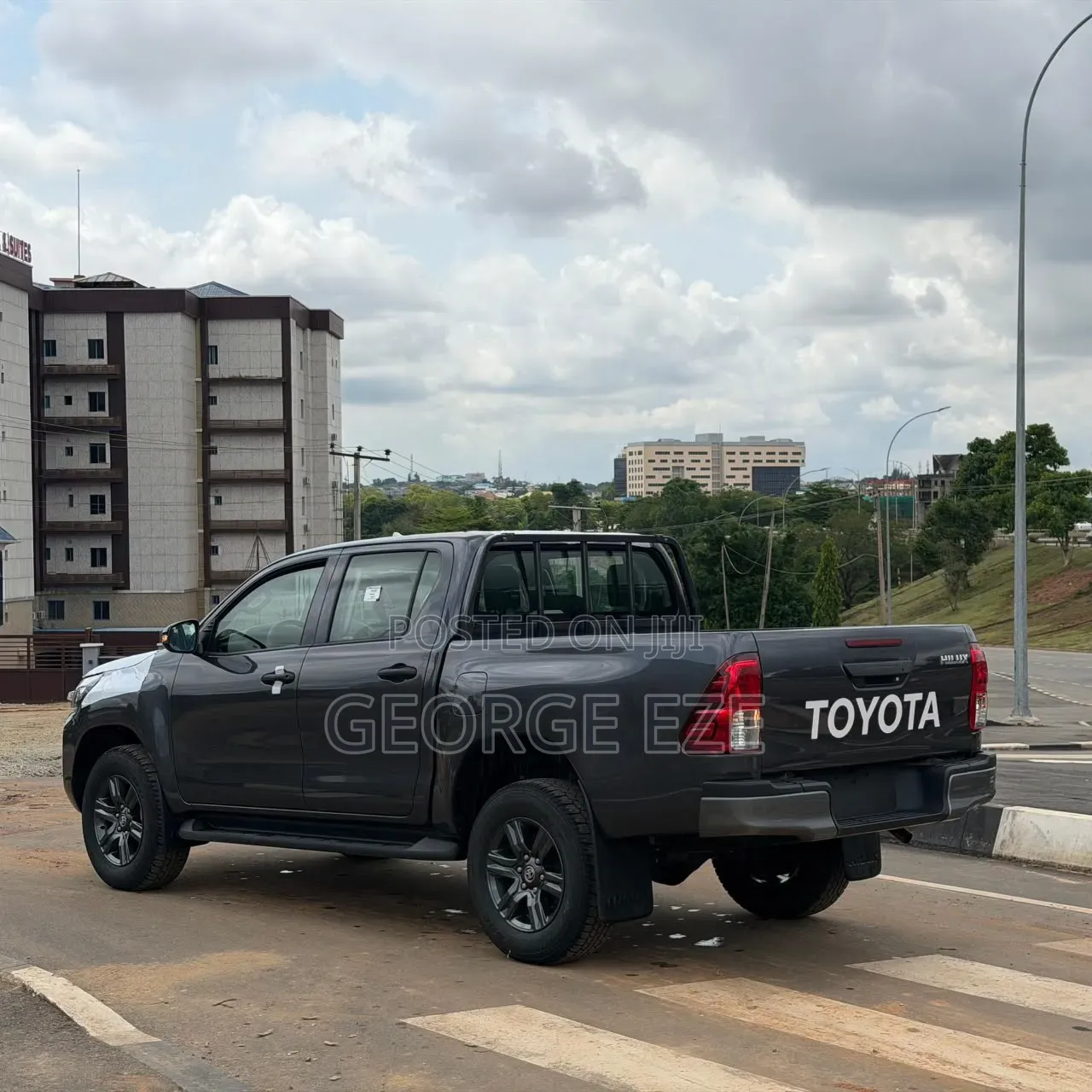 Toyota Hilux 2025 Gray