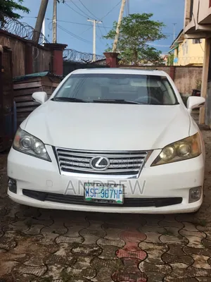 Lexus ES 350 2011 White