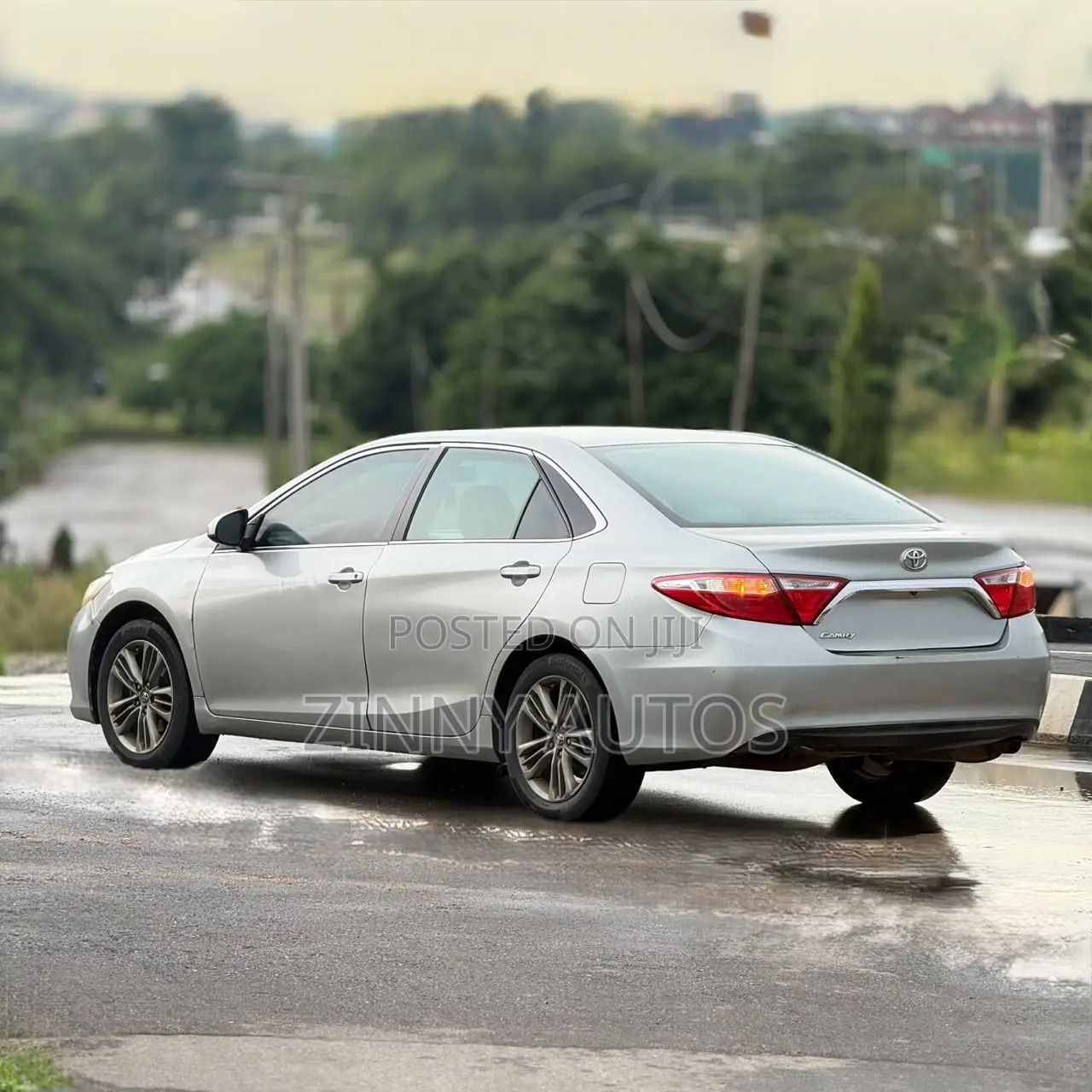 Toyota Camry 2016 Silver