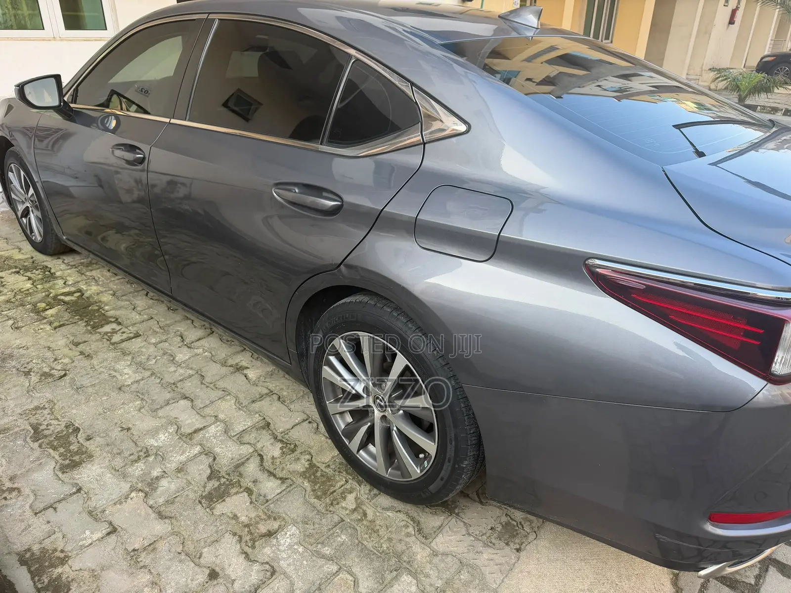 Lexus ES 2019 Gray