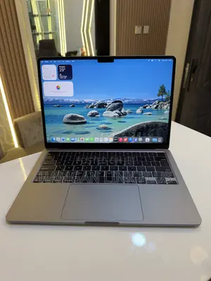 Laptop Apple MacBook Air 2022 M2 16GB Apple M2 SSD 512GB