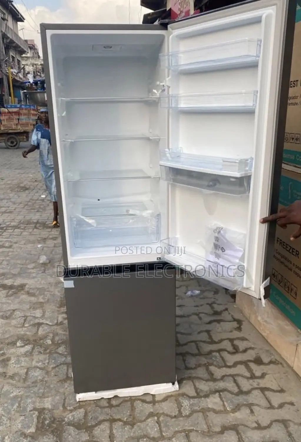 Hisense Bottom Freezer 264L (Refrigerator)