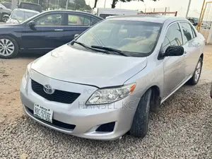 Toyota Corolla LE 4dr Sedan (1.8L 4cyl 4A) 2010 Silver