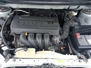 Toyota Matrix XR Hatchback FWD (1.8L 4cyl 4A) 2007 Silver