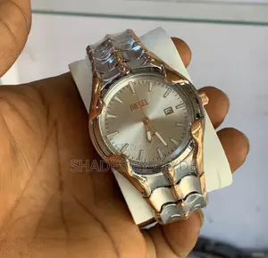 Sophisticated MATTURI Men's Watch - Dial With Day/Date Feature