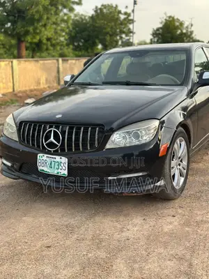 Mercedes-Benz C300 2010 Black