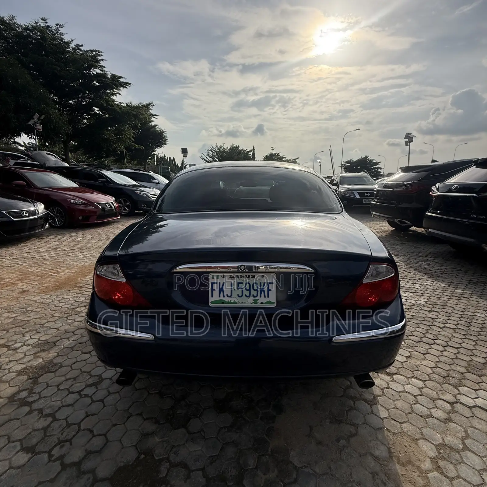 Jaguar XJ 2000 Blue