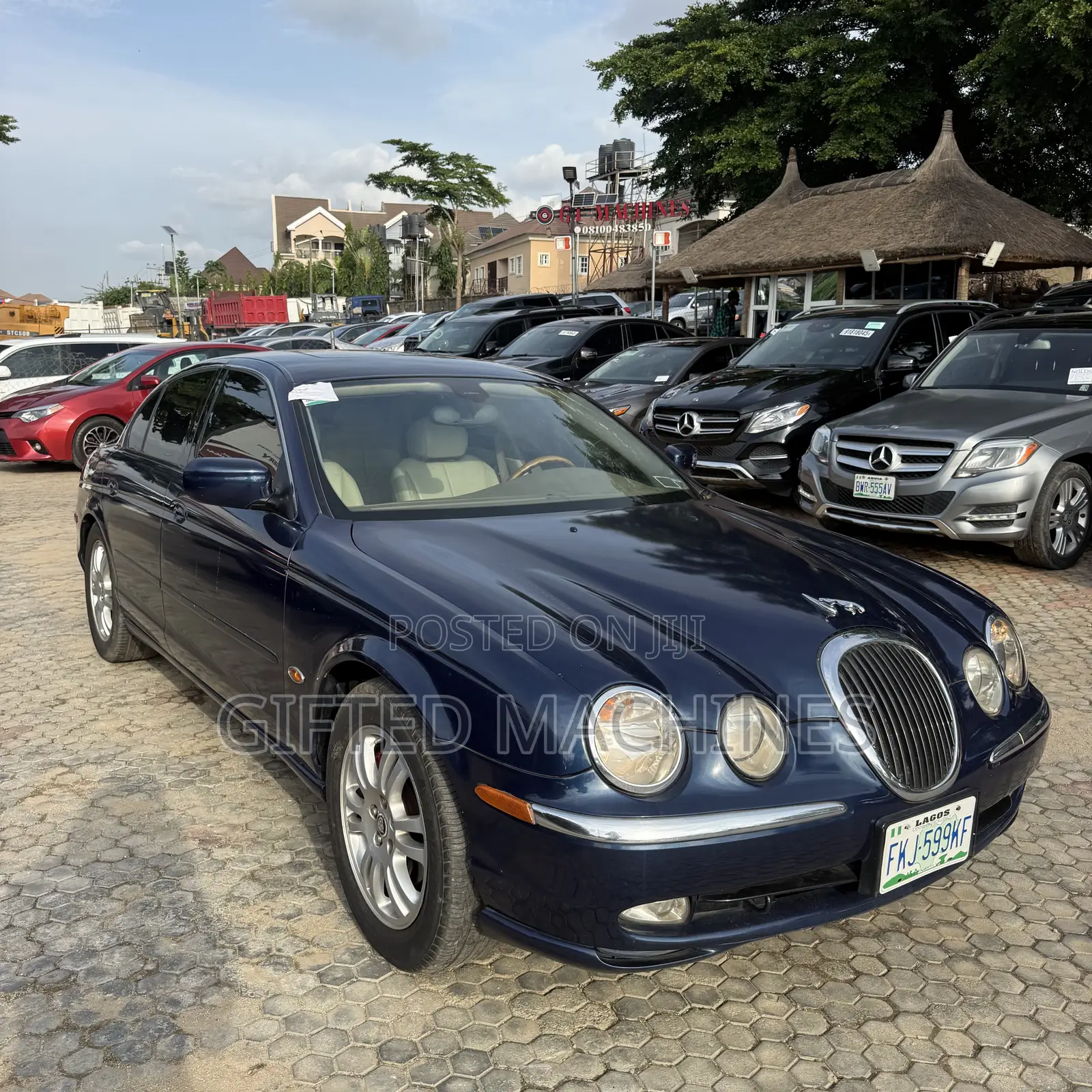 Jaguar XJ 2000 Blue