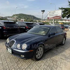 Jaguar XJ 2000 Blue