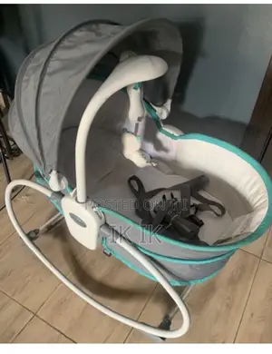 5 In1 Mastela Bed and Rocker